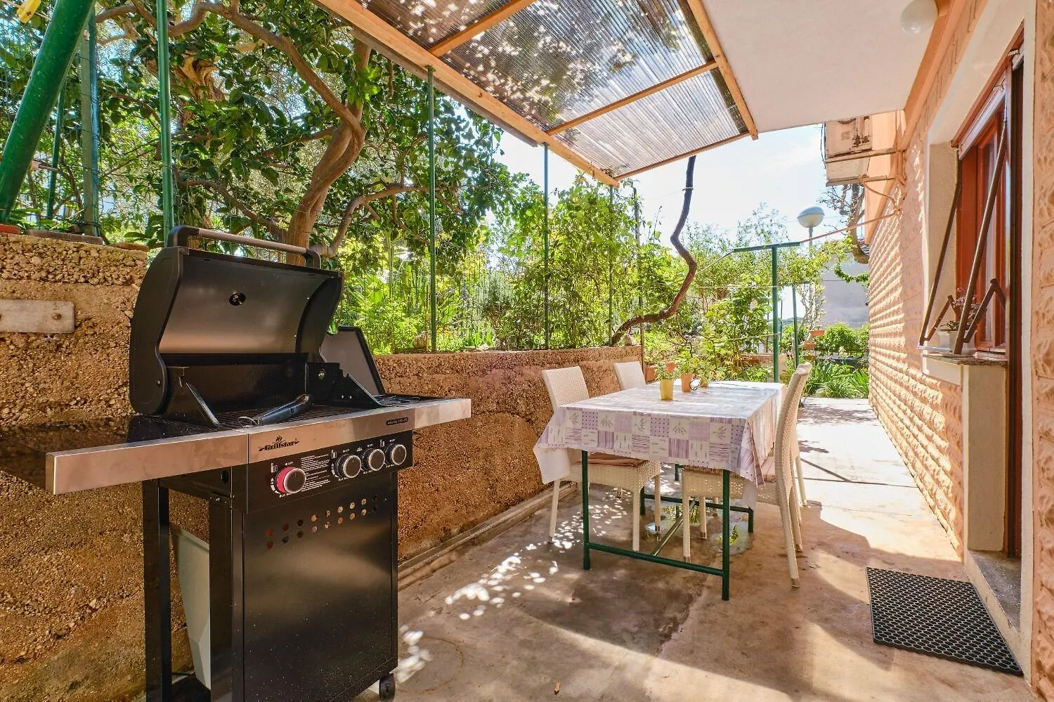 מאלי לוסיניי Apartment Giuseppe- Green Terrace